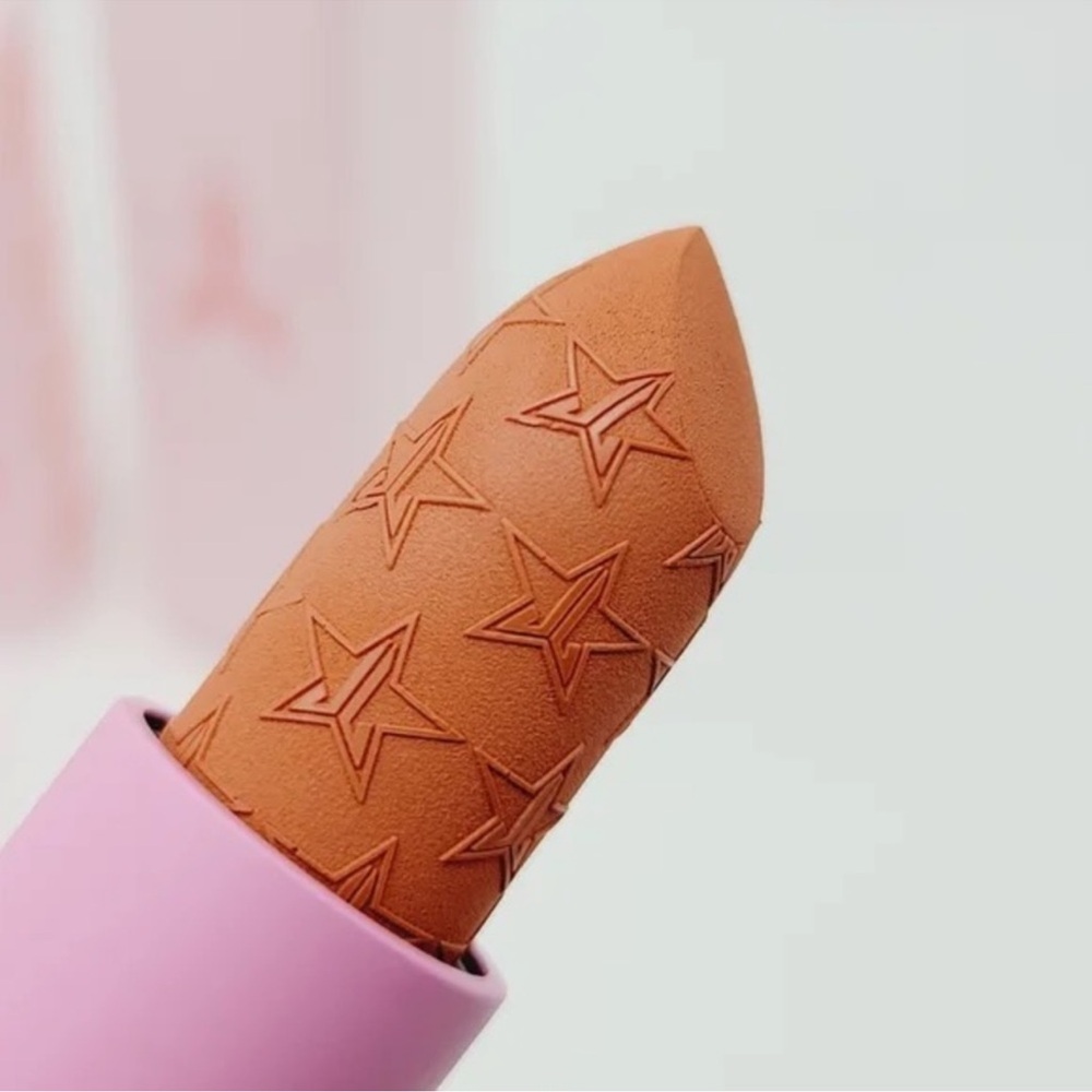 Jeffree Star Wyoming Ice Tea Velvet Trap Matte Lipstick - Picture 2 of 10